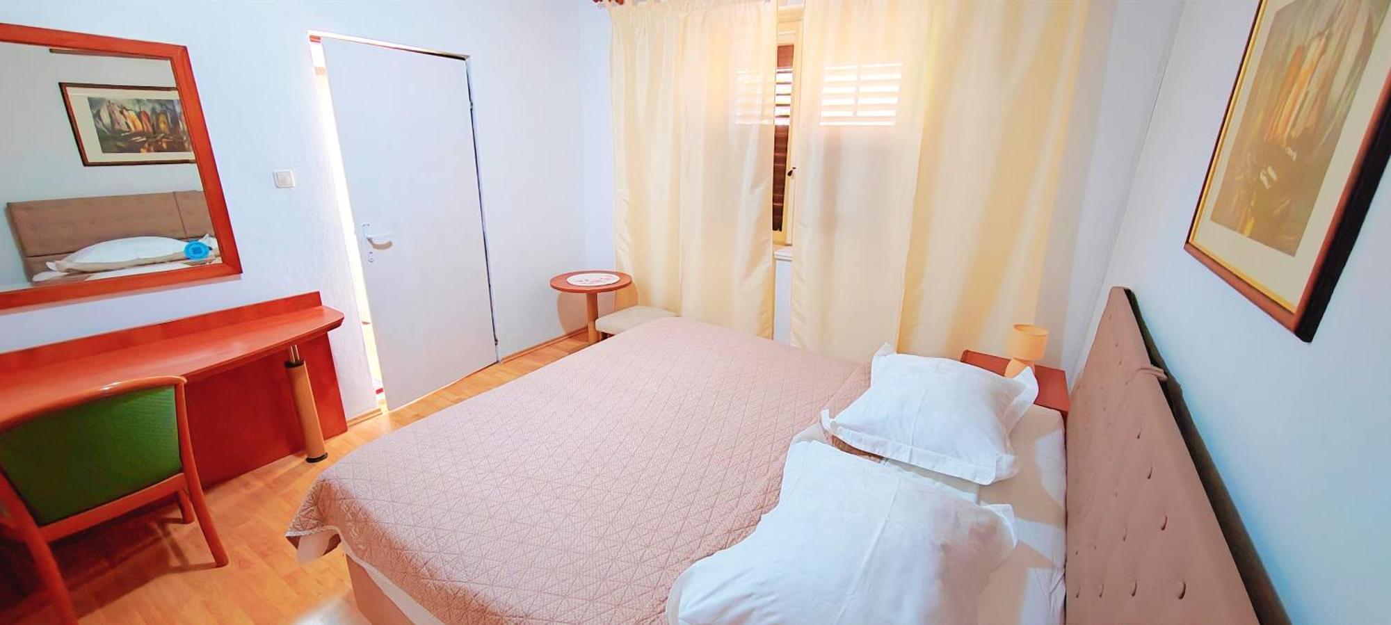 Apartments Jadranka Tučepi Pokoj fotografie